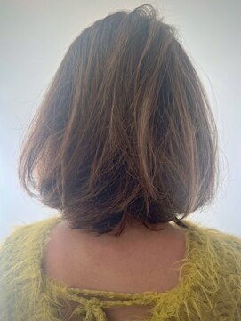 DAMANI 表参道 髪質改善/ヘッドスパ/ハイライト/白髪染め/白髪ぼかし/縮毛矯正 似合わせカット/ミディアムレイヤーカット[表参道駅]