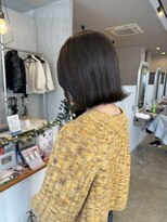 シェル 津山の手店(shel) 外ハネボブ艶髪透明感カラーオリーブグレージュ