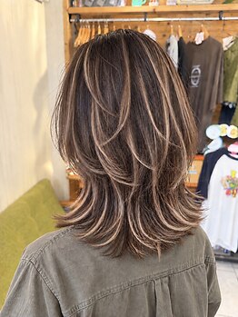 ハローズ(HELLOWS)の写真/【JR尼崎】くせ毛やうねりでお悩みの方もお任せください!髪質を活かし、魅力に変える似合わせカットが得意!