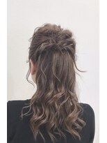 オサヤ ヨウカイチ(OSAYA YOKAICHI)&nbsp;ハーフアップ♪