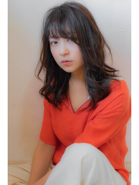 エルフォ(elfo) 【elfo】エアリーカールで大人っぽさを演出！