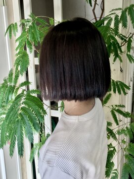 エムハチ(M8) ナチュラルボブ