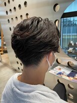 シャウルデッサントウキョウ 表参道(CHARLES DESSIN Tokyo)&nbsp;ツイストスパイラル/センターパート/韓国マッシュ[表参道駅]