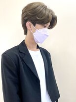 レーヴス(REVES) 毛流れカルマパーマ　韓国センターパート　コンマヘア