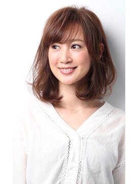 リアン(lien) 《lien.自由が丘》30代.40代大人女性　ひし形ふんわりミディ