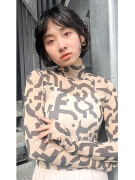 ロンドプロフィール 浦和(Lond profil) 前髪カット顔まわり似合わせ外ハネくびれレイヤーミディ