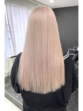 リア 大阪梅田(Ria) ～ミルクティーカラー～【Ria 大阪 梅田】