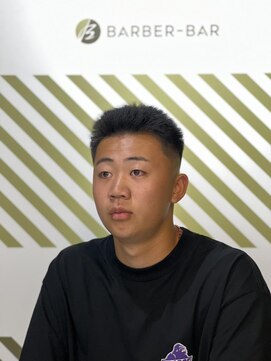 バーバーバー 高坂(BARBER－BAR) スキンフェード