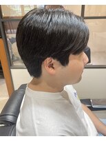 フリーク バーバーショップ 都島店(FREAK BARBER SHOP) 黒髪ナチュラル刈り上げないセンターパート