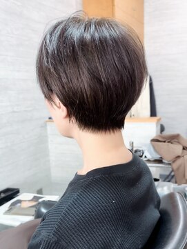 アイドットプラスサッポロ 札幌(i.+SAPPORO) ショートボブ前髪イメチェンオリーブベージュつや髪顔まわり