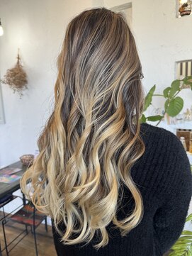 ソンリエ 青竹店(SONRiE) ベージュバレイヤージュ