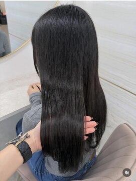 エルバイラビス 大宮(elu by lovis) 《高橋亜美》ダークブラウン/大宮/レイヤーカット