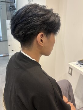 ソラ 表参道(SORA) 【MOMONE】メンズカットブリーチカラーネイビーカラー