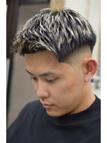 ラフカッターズ 立川店別館&nbsp;フェザーアップ【町田/理容室/床屋/顔剃り/シェービング】