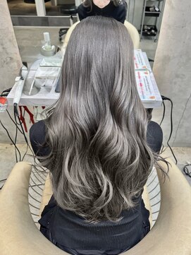 ロンドネートゥル 新潟(Lond naitre) ダークアッシュ/似合わせカット/レイヤーカット(新潟/万代）