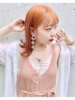 リタ(Lita)&nbsp;☆外ハネ　切りっぱなし　ミディアム　オレンジカラー