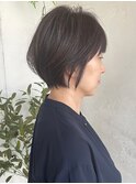ショートボブ　イルミナ