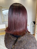 エ フュチュール(et Futur)&nbsp;レッドカラー/ボルドー/パツっとボブ｜20代/30代/40代