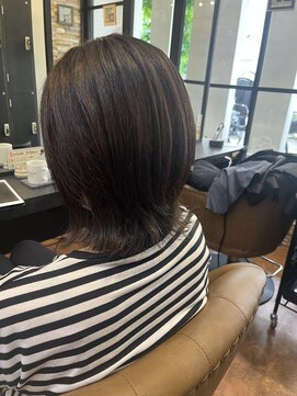 ヘアーラウンジ アンフィ 井土ヶ谷(Hair Lounge Anphi) くびレイヤー