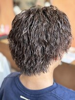 エイト コーナー 大宮東口店(EIGHT corner)&nbsp;縦落ちツイストパーマ