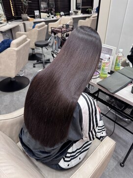 シシ 新宿(She 2.) 髪質改善カラー