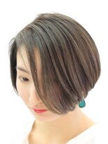 ナンバー ジェミカ 札幌(N° jemica)&nbsp;前下がりフェミショート