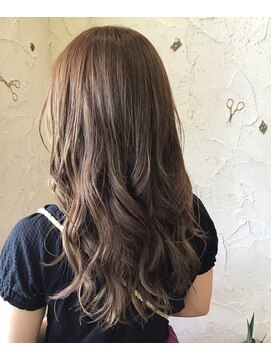 ヘアデザイン ノア(Noa) スモーキーブラウン