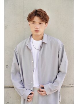 ヘアーラウンジ エゴ(Hair Lounge EGO) くせ毛を魅力的にするセンターパート　ニュアンスマッシュ