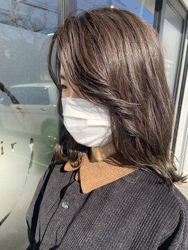 レナータヘアカロ(Renata hair Caro) 韓国風ミディアム