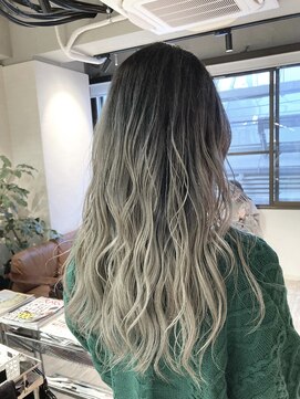 コワファーストナガサキシャンプーボーイ(COIFF1RST NAGASAKI SHAMPOO BOY) 外国人風グラデーションカラー☆