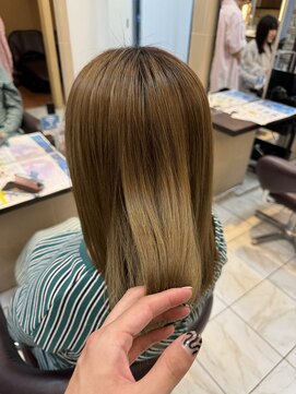 アルターリアン(aL ter LieN) ミルクテイーアッシュ/ハイトーンカラー/[千葉/千葉駅/宮野翔]