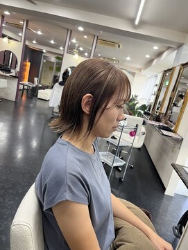 アイズ 渋沢(AIZU) 白髪ぼかしハイライト