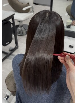 ルクス(Luxs) 暗髪カラー/透明感カラー