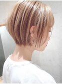 Say.ショートボブホワイトグレージュミニウルフぱっつん前髪青山