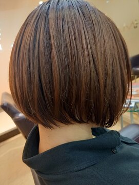 シャンプーボーイ 丸みボブ