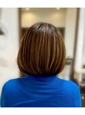 品よくまとまる、丸みボブ