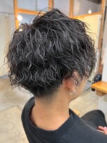 スリール(surire)&nbsp;刈り上げマッシュ/ツイストスパイラル