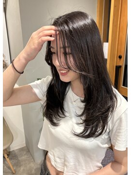 ヴィンスジオ 岐阜駅南(vince gio) レイヤーカット/ハイレイヤー/バタフライレイヤー
