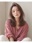 大人の抜け感シフォンベージュレイヤーセミディ