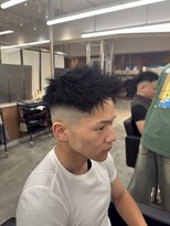 ルースト 南堀江店(ROOST)&nbsp;刈り上げセンターパート/波巻きツイストスパイラル/南堀江