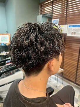 スタンドバーバー 柏(STAND BARBER) リバースセンターパート/ニュアンスウルフ/ダウンバング/柏