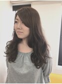 クリスタルシナモンアッシュで大人かわいいアンニュイカール