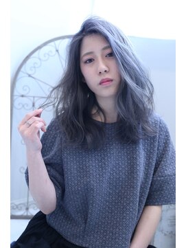 ラヴィーレ(lovin'le) 【lovin'le】透明感アッシュ×柔らかウェーブ