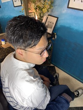 アスイン(asuin) ソフトアップバングフェードヘアー