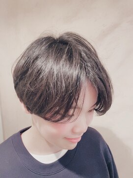 ココンフワット(coconfwat) 刈り上げハンサムショート20代30代40代