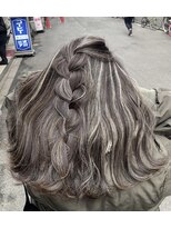 ピヨン 心斎橋(piLLon)&nbsp;3Dハイライトカラー☆編み込み