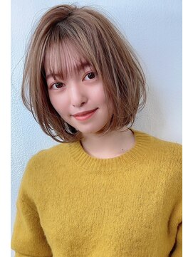 マリアバイアフロート(Maria by AFLOAT) 【重山】ホワイトグレージュコンマヘアネビージュボブウルフ