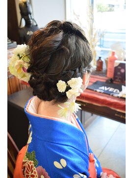 ベル(BELL) 卒業式ポンパドールアップ【BELL用賀/桜新町】