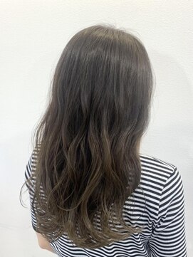 ラテ アトリエ(latte atelier) 大人可愛い/グレージュカラー