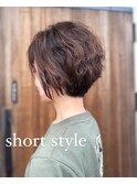 前下がりのショートボブ